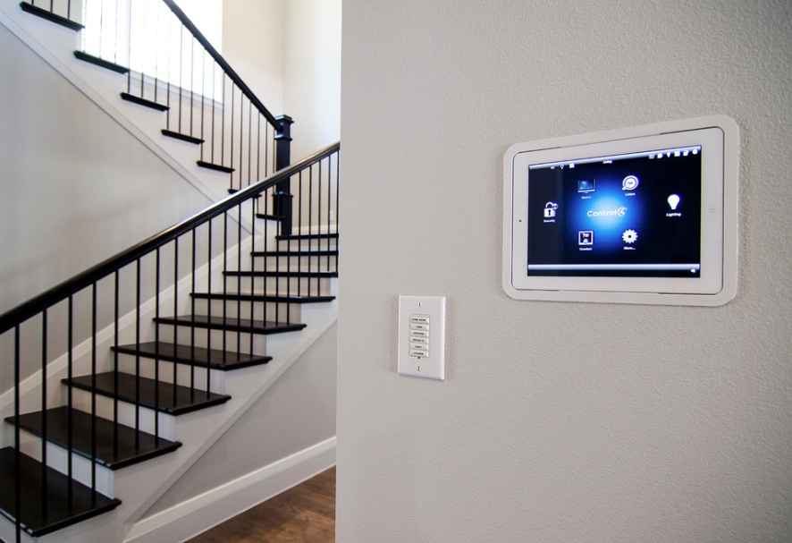 Smart homes design: Keyless Locks, Security Alarms